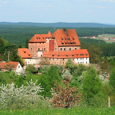 سبالت Cvjm Jugendherberge Burg Wernfels المظهر الخارجي الصورة